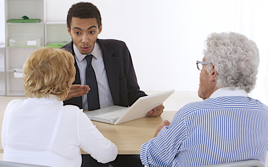 image of a Will Lawyer in Nashville having a planning meeting with clients